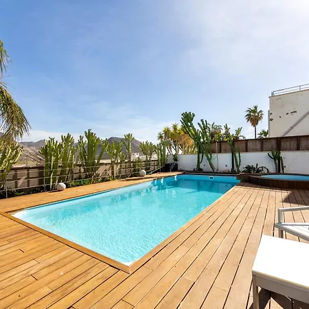 Villa Lux *