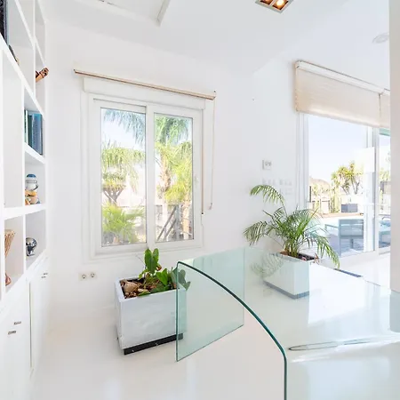 Lux Villa